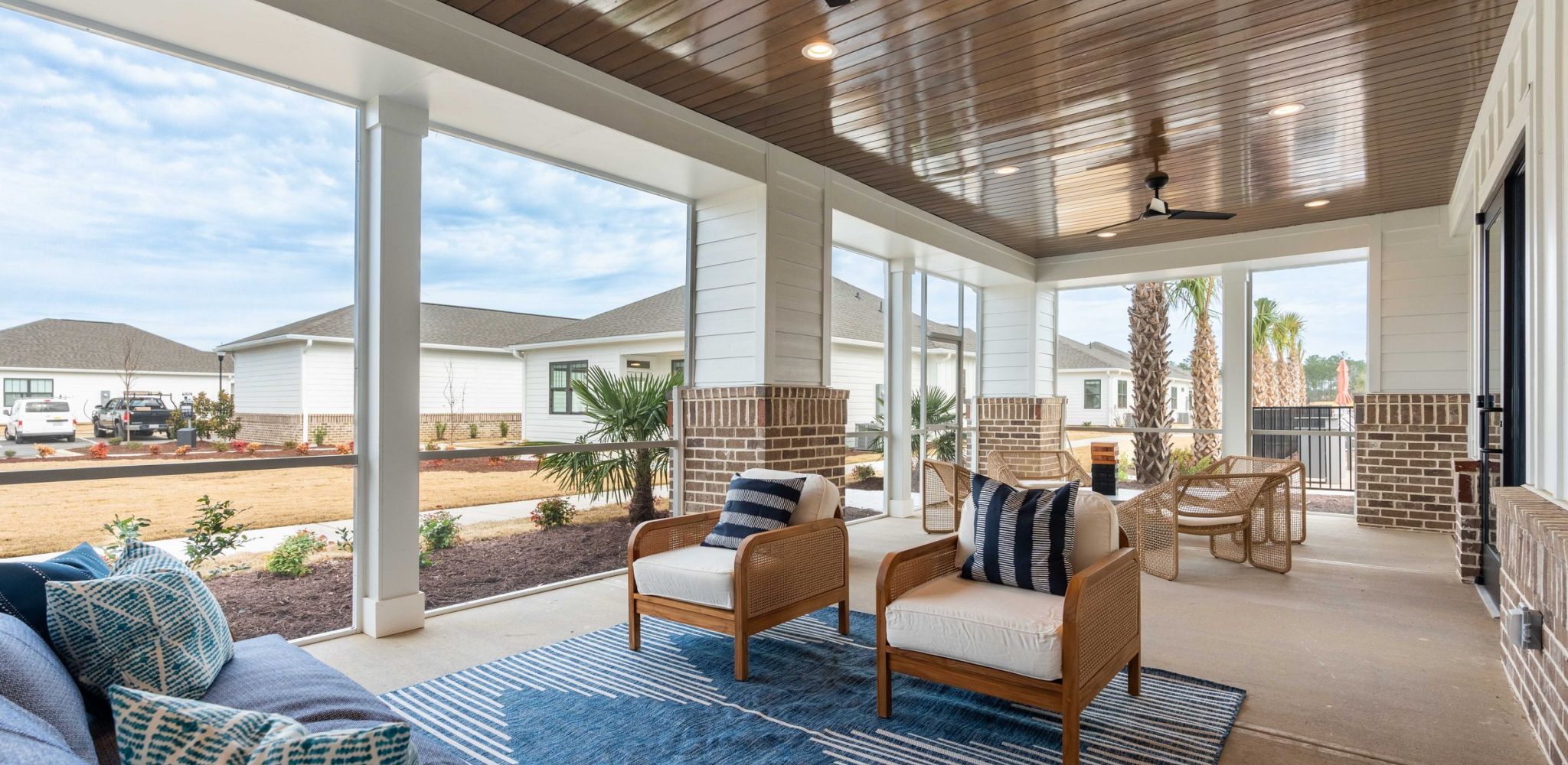 Hawthorne Cottages at Leland outdoor resident amenity area with covered ceiling and comfortable seating